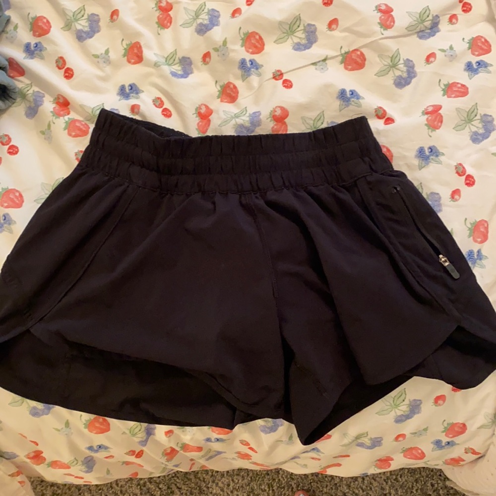 lululemon tracker shorts